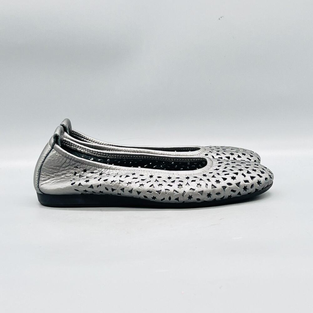 Arche Shoes Womens 7 Silver Leather Ballet Flats Star Cutout Slip On Comfort